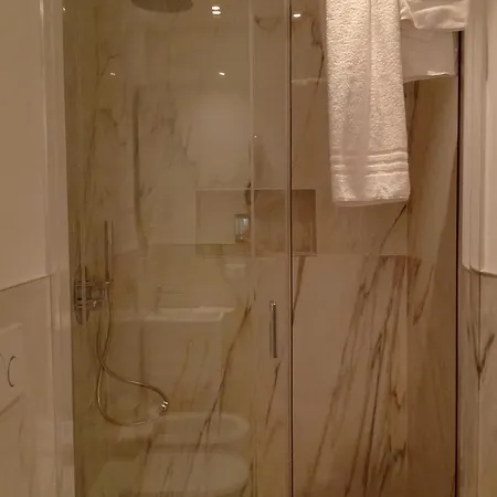 Garibaldi Boutique & Pensión 3*
