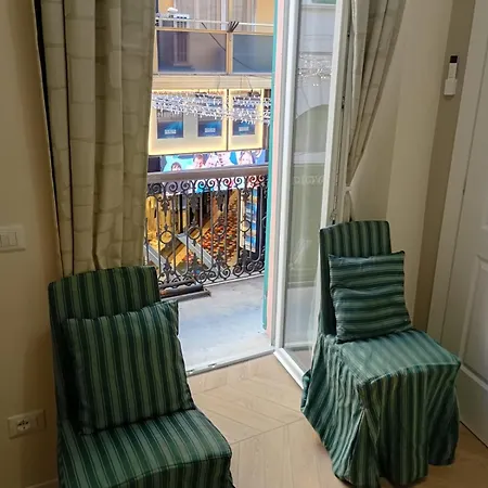 Garibaldi Boutique &
